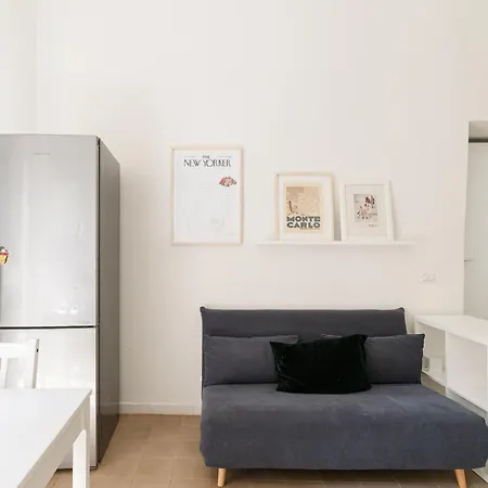 Guesthost - M4 Argonne Balcony * 밀라노