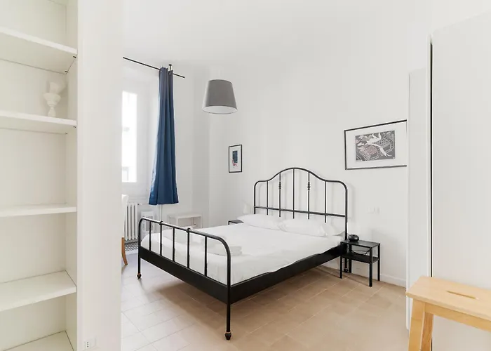 Guesthost - M4 Argonne Balcony Appartamento Milano